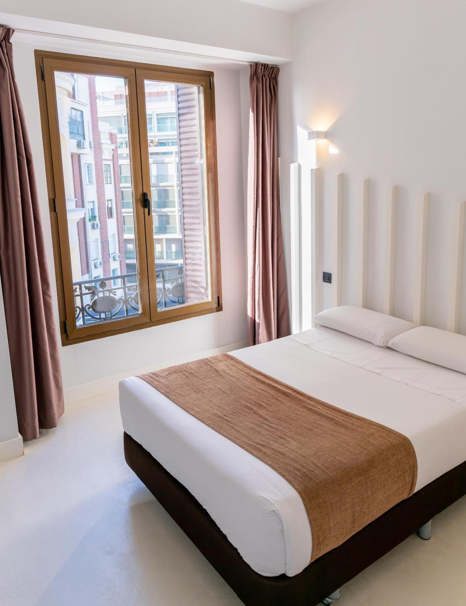 Hostal Gran Via 44 Μαδρίτη Εξωτερικό φωτογραφία