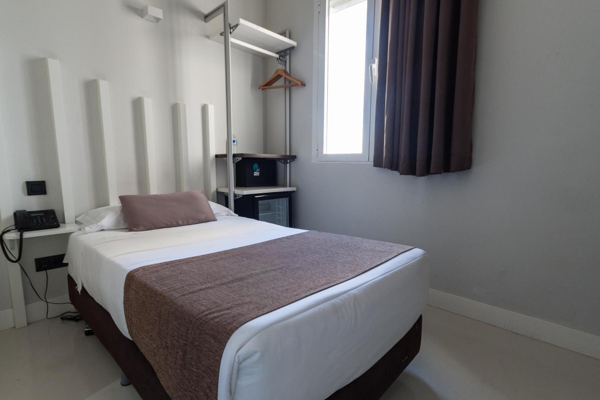 Hostal Gran Via 44 Μαδρίτη Εξωτερικό φωτογραφία