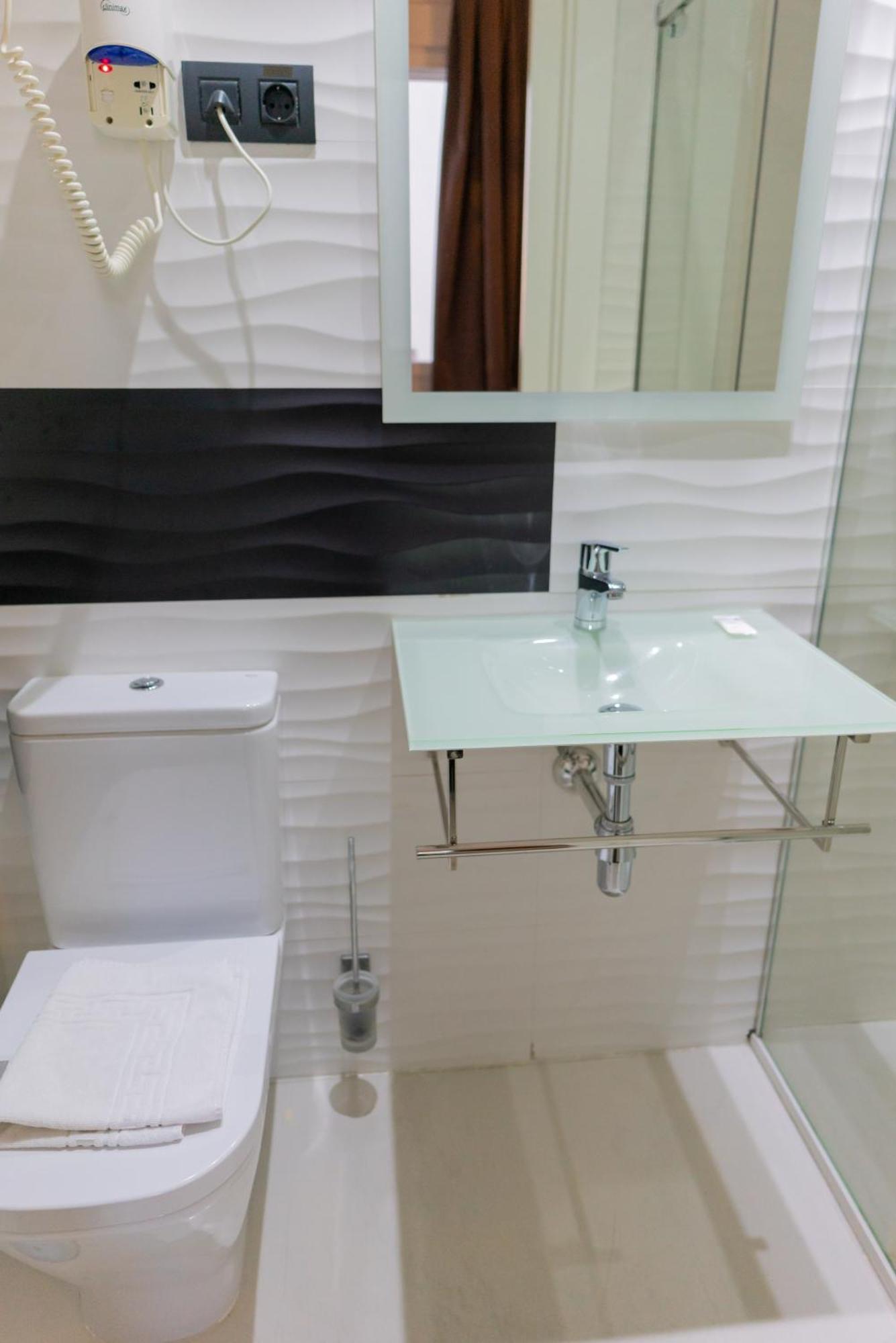 Hostal Gran Via 44 Μαδρίτη Εξωτερικό φωτογραφία